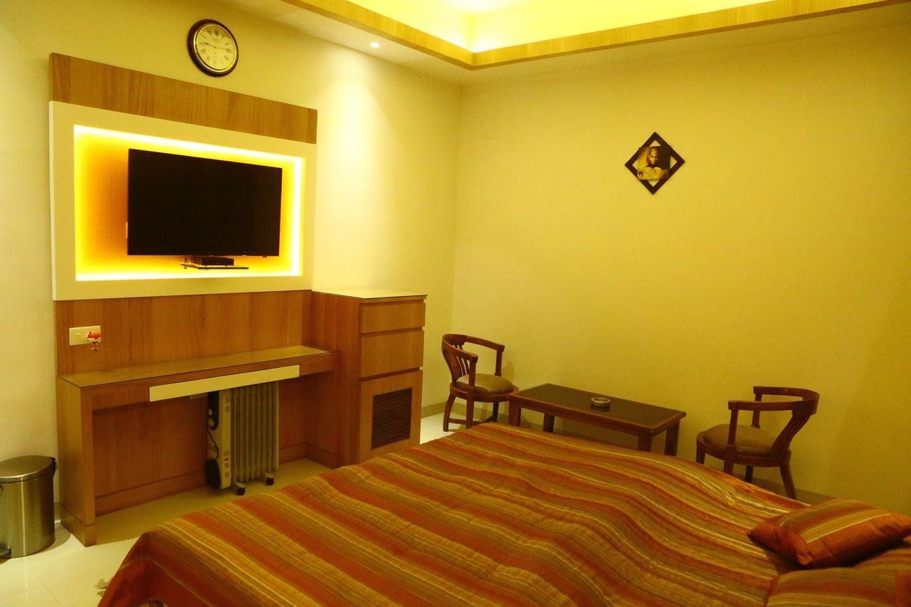Sāgar Hotel Deepali מראה חיצוני תמונה