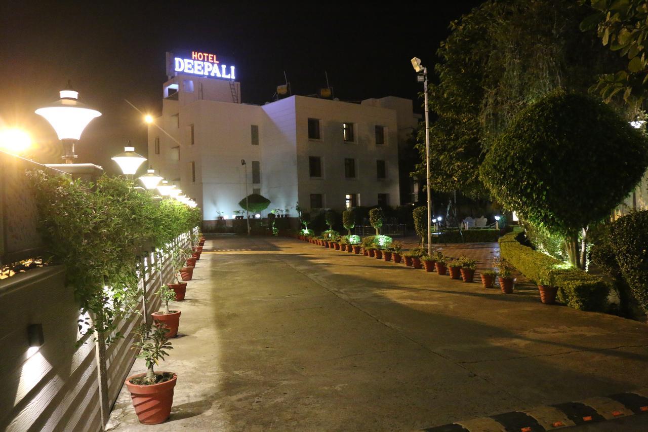 Sāgar Hotel Deepali מראה חיצוני תמונה